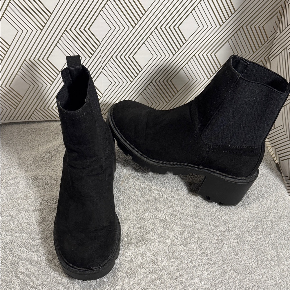 Topshop Betsy Unit boot women's size 38 US 7.5 Elegant Black Ankle Boots chunky